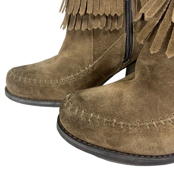 SBICCA Jessa‎ Brown Suede Western Cowgirl Rodeo Leather Fringe Heeled Booties - Picture 2 of 12